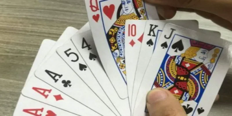 Giới thiệu tổng quan về Bài Phỏm Rik88